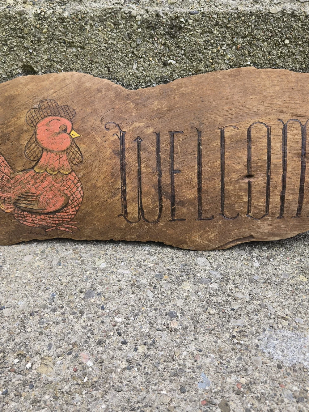 Vintage Handcrafted Brown Wood 'Welcome' Sign with Red Chicken/Rooster